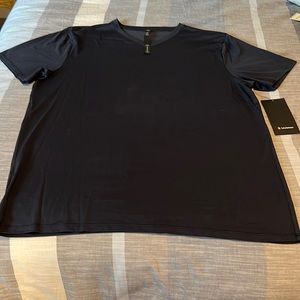 New mens Lululemon vneck tshirt.  Navy blue, size XXL.  With tags
